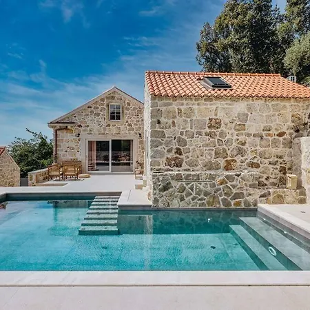 Si Dubrovnik * Uskoplje